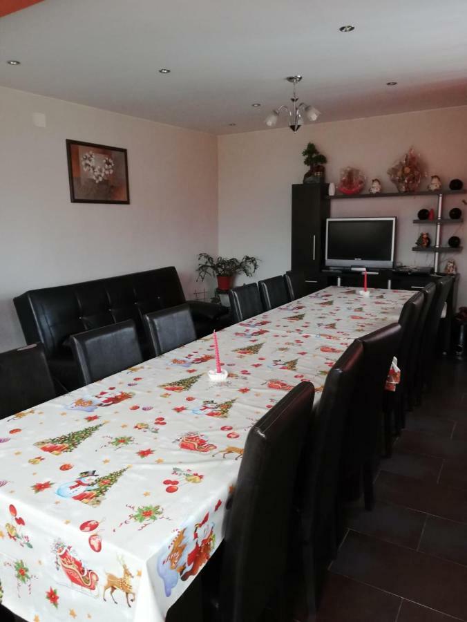 Vila Vladut Zărneşti Exteriör bild